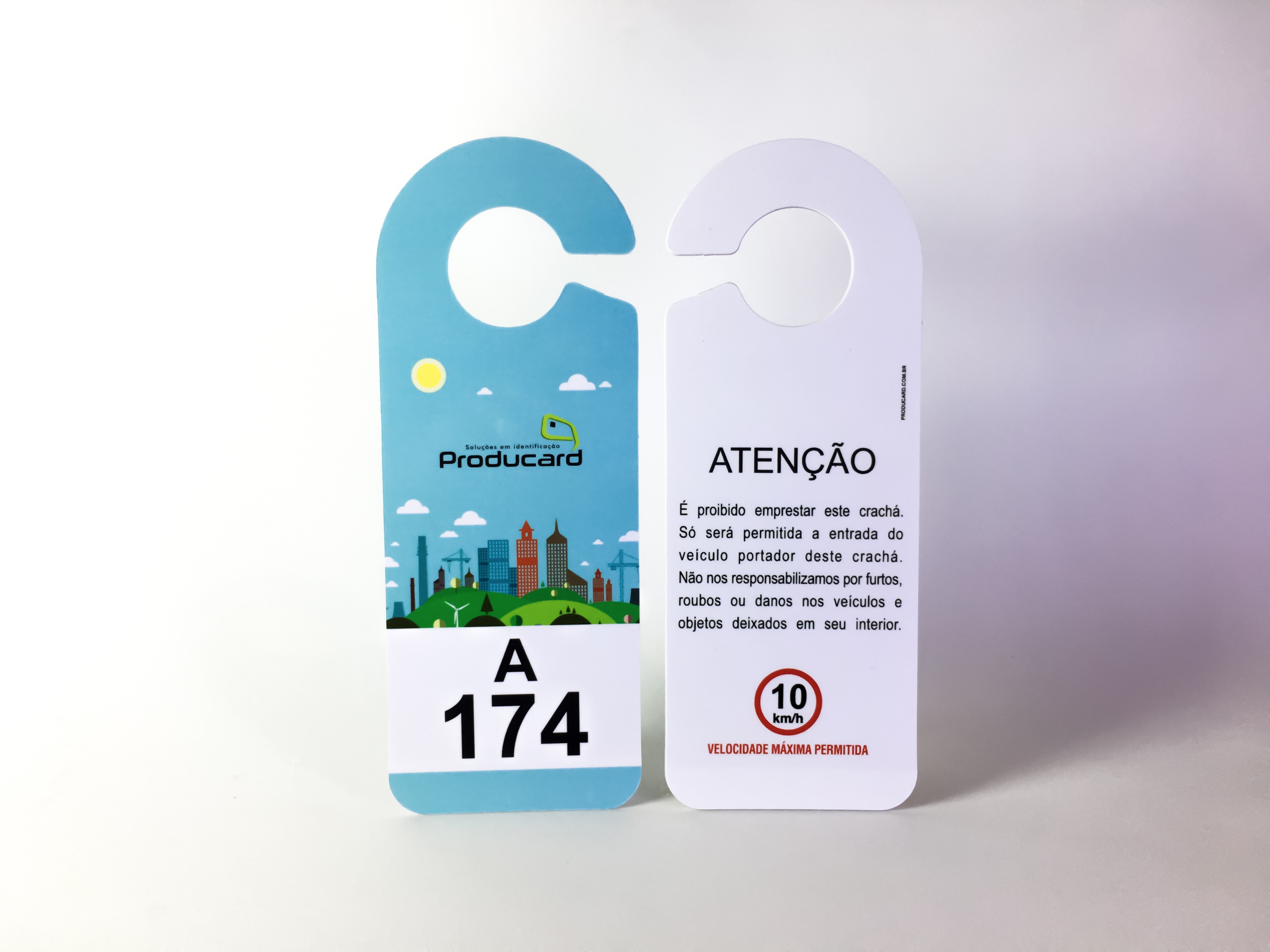 Crachá veicular para estacionamento de Condomínio