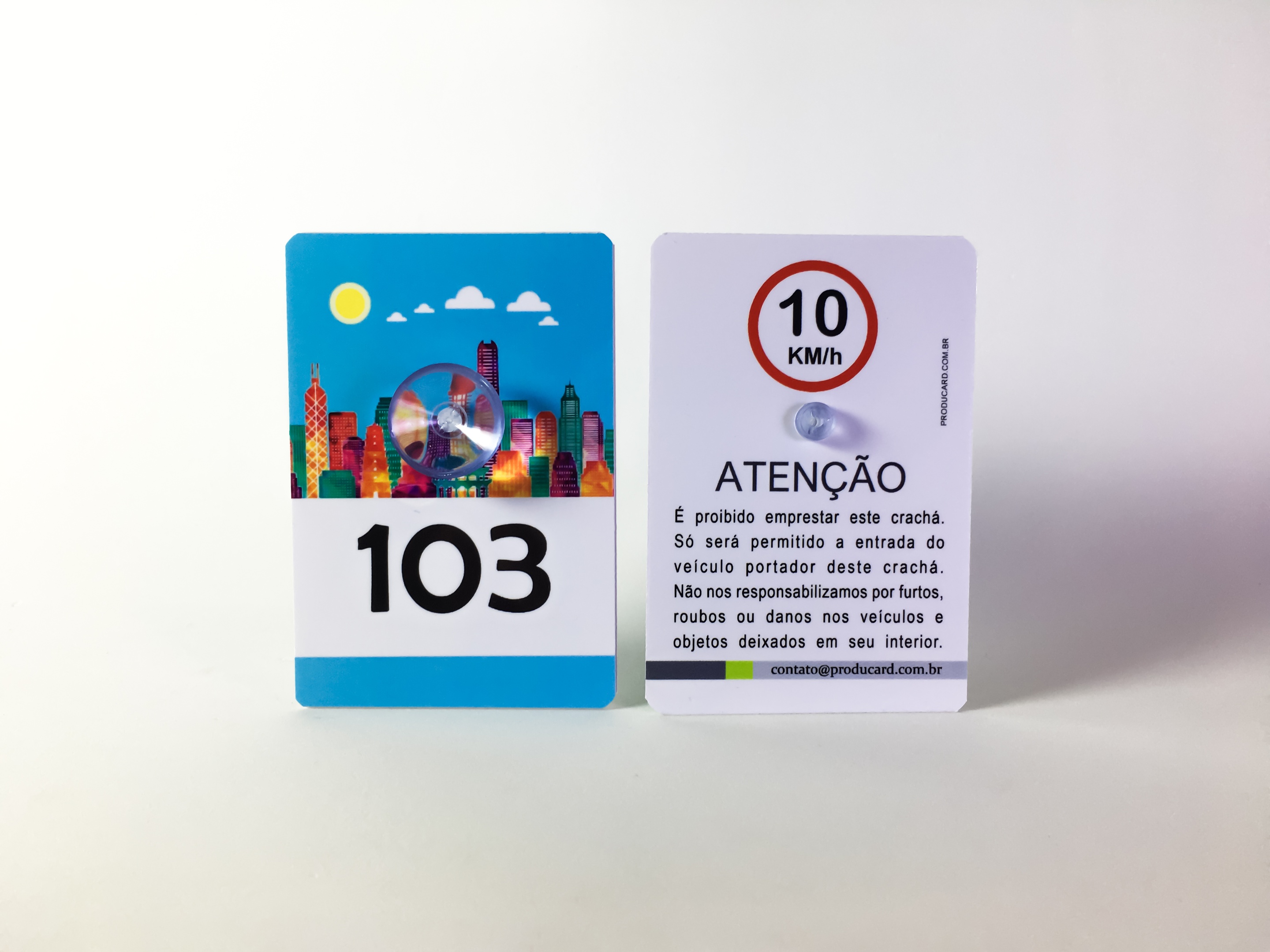 cracha veicular com ventosa